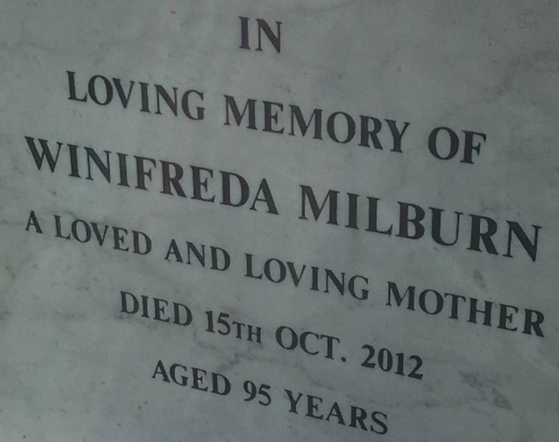 Larger memorial image loading...