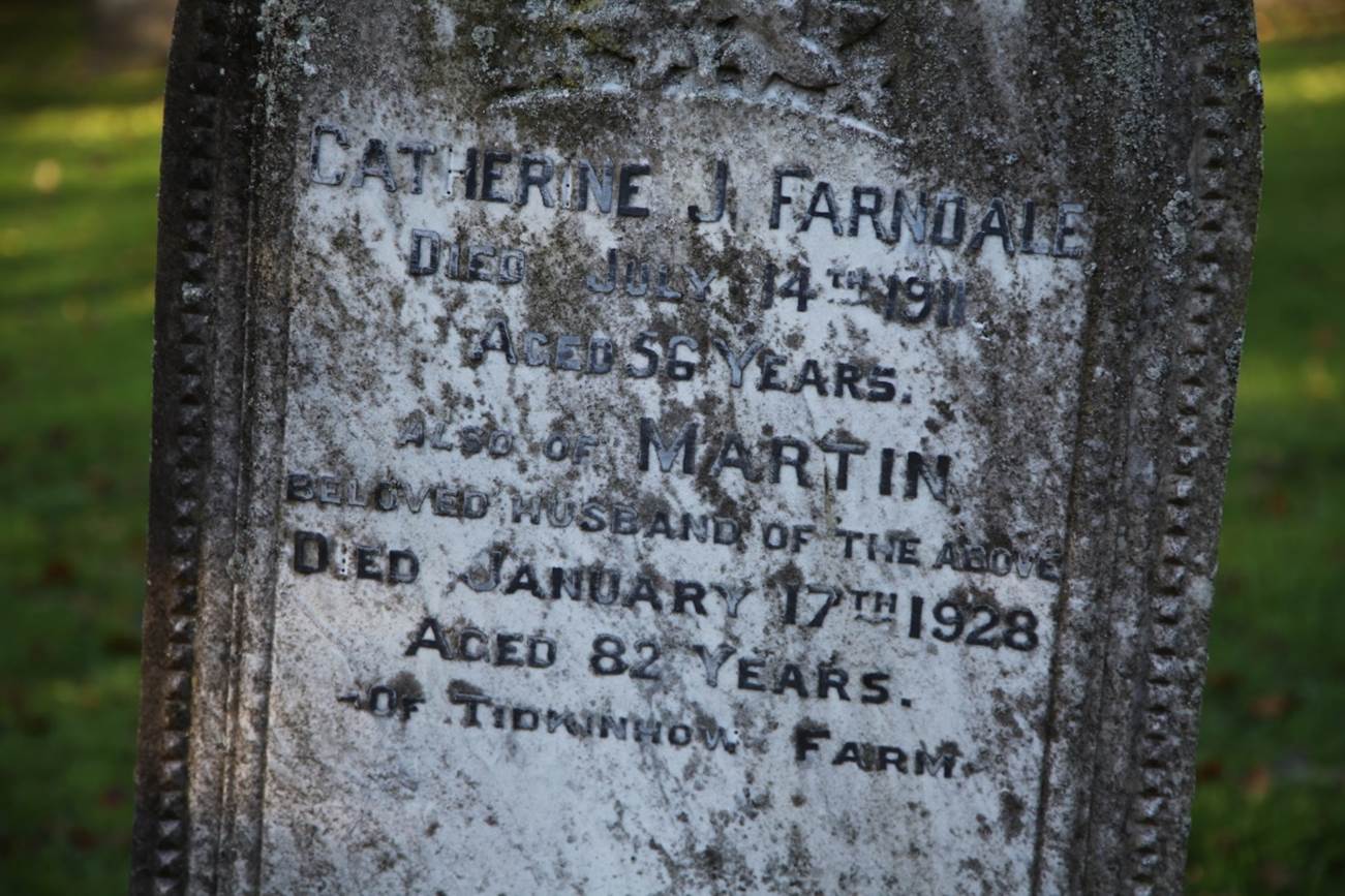 Close-up of a tombstone with a text

AI-generated content may be incorrect.